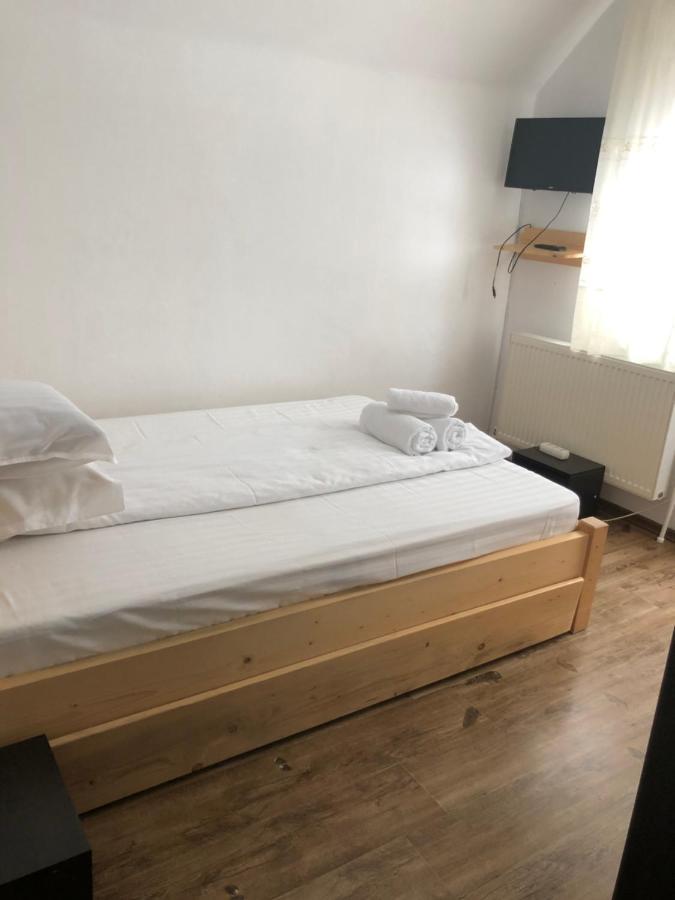 ブルトプ Casa Bogdanヴィラ エクステリア 写真